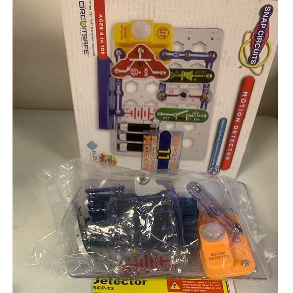 ELENCO Snap Circuits Motion Detector Kit, Model SCP-13 - Picture 7 of 8
